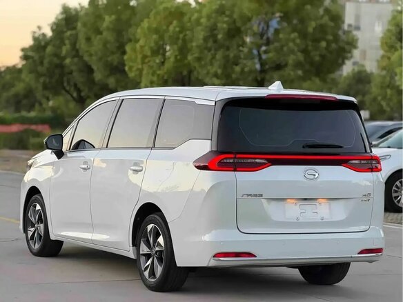2022 GAC Trumpchi M6 Pro, белый, 1650000 рублей - вид 4
