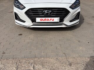 2019 Hyundai Sonata VII (LF) Рестайлинг, белый, 1700000 рублей, вид 2