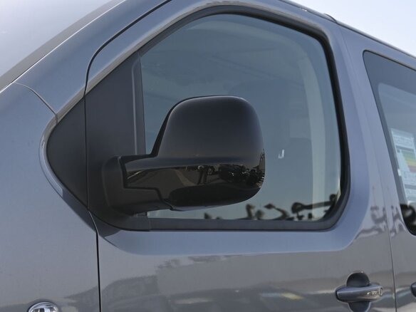 2026 Citroen SpaceTourer XL I Рестайлинг, серебристый, 4300000 рублей - вид 4