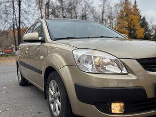 2007 Kia Rio II, бежевый, 380000 рублей, вид 4