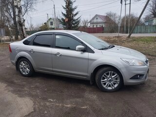 2009 Ford Focus II Рестайлинг, серебристый, 700000 рублей, вид 4