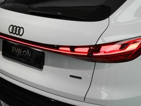 2026 Audi Q5 Sportback TFSI quattro S tronic II (GU), белый, 9630000 рублей, вид 3