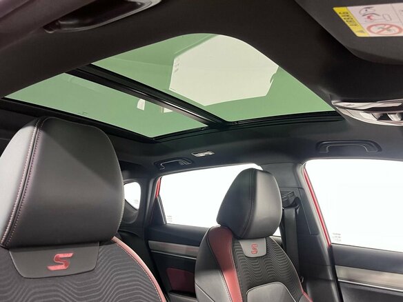 2023 Geely Coolray I, красный, 1853000 рублей - вид 19