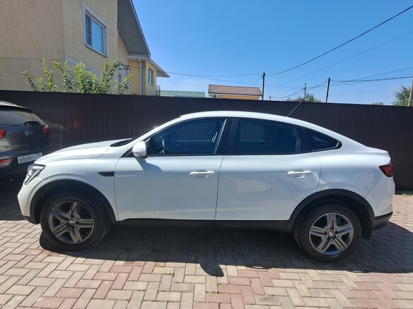 2021 Renault Arkana I, белый, 1380000 рублей - вид 4