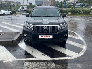 2017 Toyota Land Cruiser Prado 150 Series Рестайлинг 2, чёрный, 4500000 рублей, вид 3