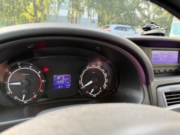 2013 Lada (ВАЗ) Priora I Рестайлинг, белый, 399000 рублей - вид 6