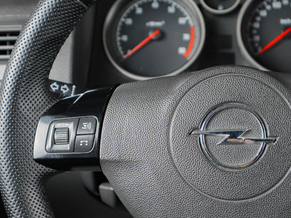 2010 Opel Astra GTC H Рестайлинг, синий, 469000 рублей - вид 12