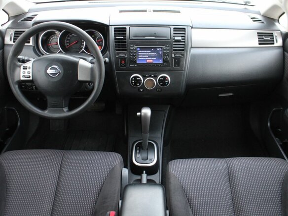 2010 Nissan Tiida I Рестайлинг, бежевый, 760000 рублей - вид 13