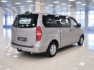 2011 Hyundai Grand Starex I, серебристый, 856000 рублей, вид 2