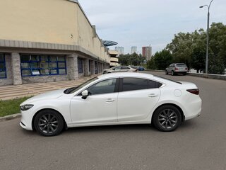 2019 Mazda 6 III (GJ) Рестайлинг 2, белый, 1880000 рублей, вид 3