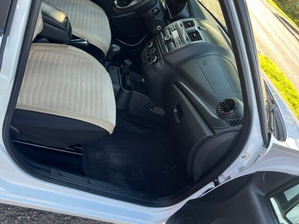 2019 Lada (ВАЗ) Granta I Рестайлинг, белый, 705000 рублей - вид 11