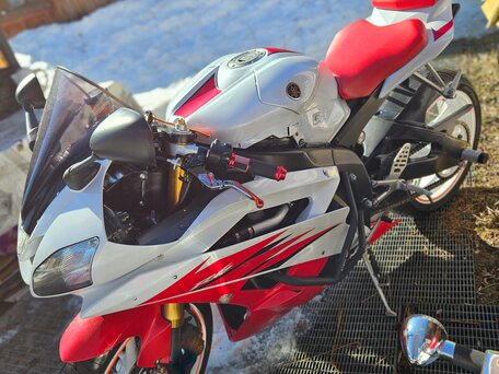 2006 Yamaha YZF-R6, белый, 770000 рублей, вид 5