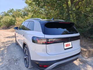 2022 Volkswagen ID.6 Crozz, белый, 3384000 рублей, вид 2
