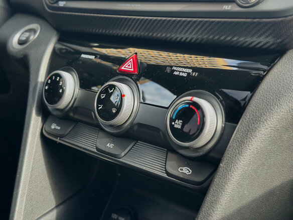 2019 Hyundai Elantra Sport VI (AD) Рестайлинг, белый - вид 23