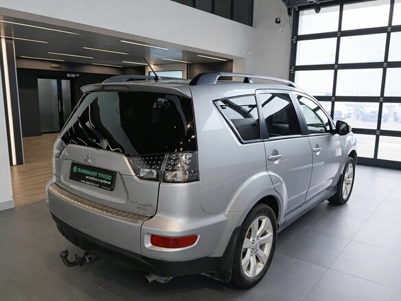 2012 Mitsubishi Outlander II Рестайлинг, серебристый, 749000 рублей - вид 4