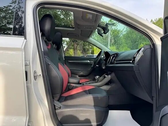 2023 Skoda Karoq DSG7 I, белый, 2370000 рублей - вид 17