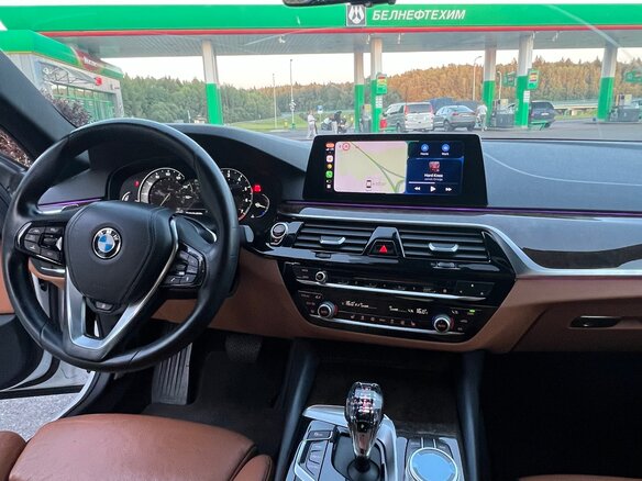 2017 BMW 5 серии 530i xDrive VII (G30/G31/G38), белый, 2250000 рублей - вид 12