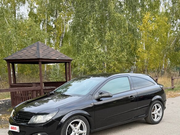 2008 Opel Astra GTC H Рестайлинг, чёрный, 500000 рублей - вид 1