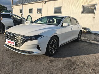 2022 Hyundai Grandeur VI Рестайлинг, белый, 1600000 рублей, вид 1