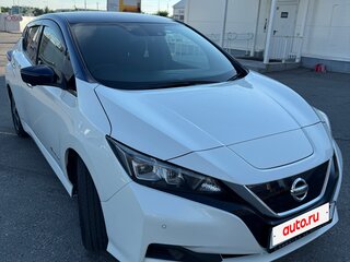 2019 Nissan Leaf II (ZE1), белый, 1690000 рублей, вид 3