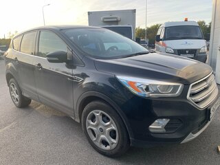 2016 Ford Kuga II Рестайлинг, чёрный, 1285000 рублей, вид 1