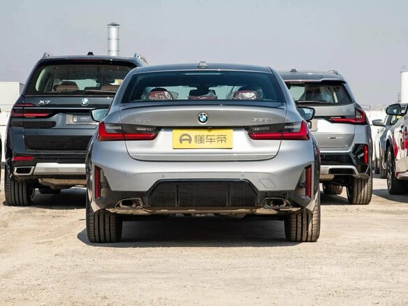 2025 BMW 3 серии 330i VII (G2x) Рестайлинг 2, серебристый, 5668000 рублей - вид 6