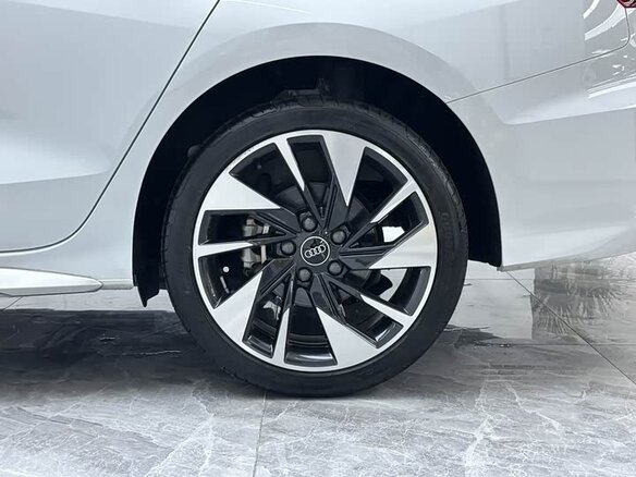 2023 Audi A3 35 TFSI IV (8Y), белый, 2150000 рублей - вид 9