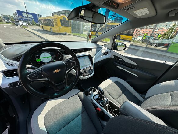 2020 Chevrolet Bolt I, чёрный, 1250000 рублей - вид 10