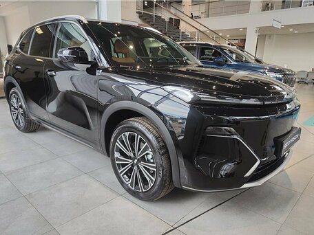 2026 Geely EX5 Гибрид EM-i, чёрный, 3974990 рублей, вид 3