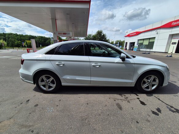 2016 Audi A3 III (8V) Рестайлинг, белый - вид 2