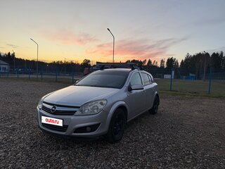 2010 Opel Astra H Рестайлинг, серебристый, 570000 рублей, вид 1