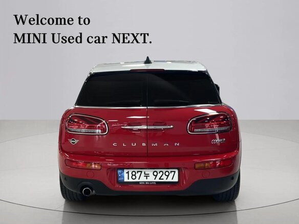 2022 Mini Clubman Cooper II Рестайлинг, красный, 1895000 рублей - вид 2