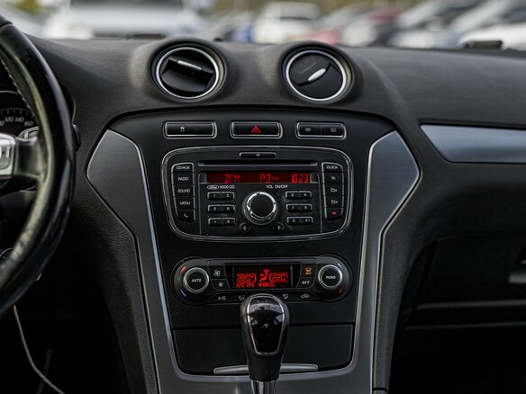2013 Ford Mondeo IV Рестайлинг, чёрный - вид 5
