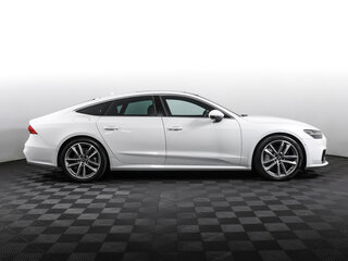 2020 Audi A7 55 TFSI II (4K), белый, 4720000 рублей, вид 4