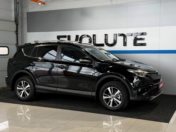 2018 Toyota RAV4 IV (XA40) Рестайлинг, чёрный