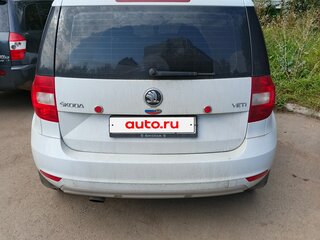 2014 Skoda Yeti I Рестайлинг, белый, 900000 рублей, вид 3