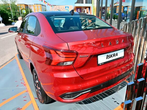2026 Lada (ВАЗ) Iskra, белый - вид 13