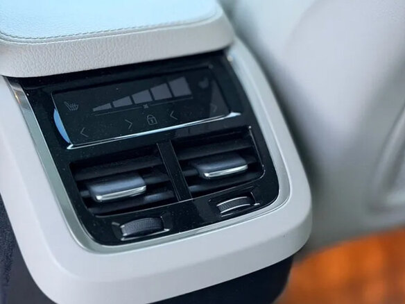2021 Volvo XC90 II Рестайлинг 1, чёрный, 4100000 рублей - вид 12