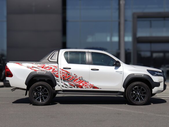 2026 Toyota Hilux VIII Рестайлинг 2, белый - вид 6