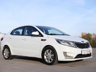 2012 Kia Rio III, белый, 373000 рублей, вид 3