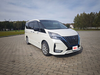 2022 Nissan Serena V (C27) Рестайлинг, белый, 2600000 рублей, вид 3