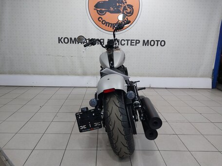 2023 Indian Chief Bobber, серый, 1949000 рублей, вид 4