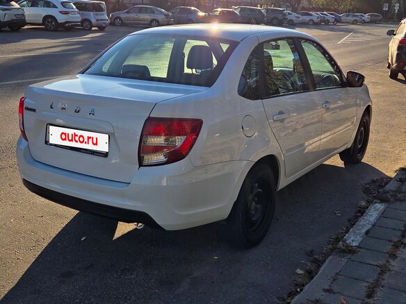 2023 Lada (ВАЗ) Granta I Рестайлинг, белый, 850000 рублей - вид 9