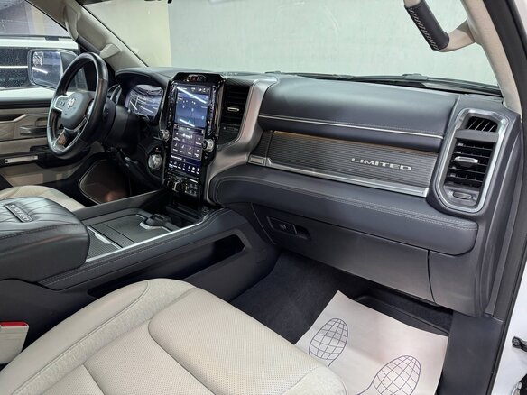 2023 Ram 1500 Crew Cab eTorque V, белый, 9990000 рублей - вид 32