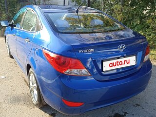 2013 Hyundai Solaris I, синий, 670000 рублей, вид 5