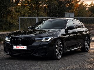 2019 BMW 5 серии 520d xDrive VII (G30/G31/G38), чёрный, 2350000 рублей, вид 4