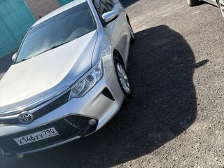 2015 Toyota Camry VII (XV50) Рестайлинг, серебристый, 1690000 рублей, вид 5