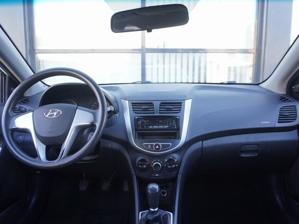 2013 Hyundai Solaris I, белый, 595000 рублей - вид 11