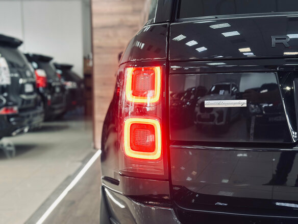 2018 Land Rover Range Rover Long IV Рестайлинг, чёрный, 5990000 рублей - вид 13