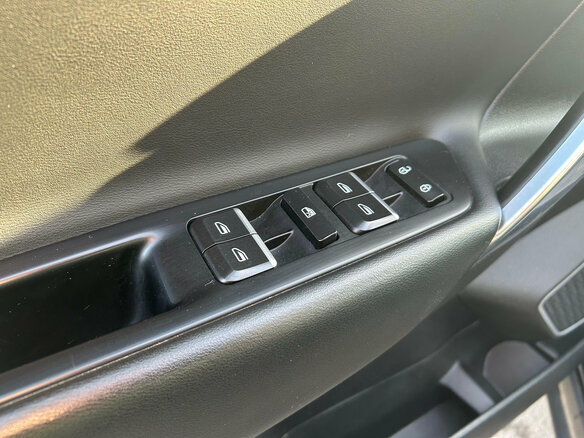 2020 Geely Atlas I, чёрный, 1560000 рублей - вид 15